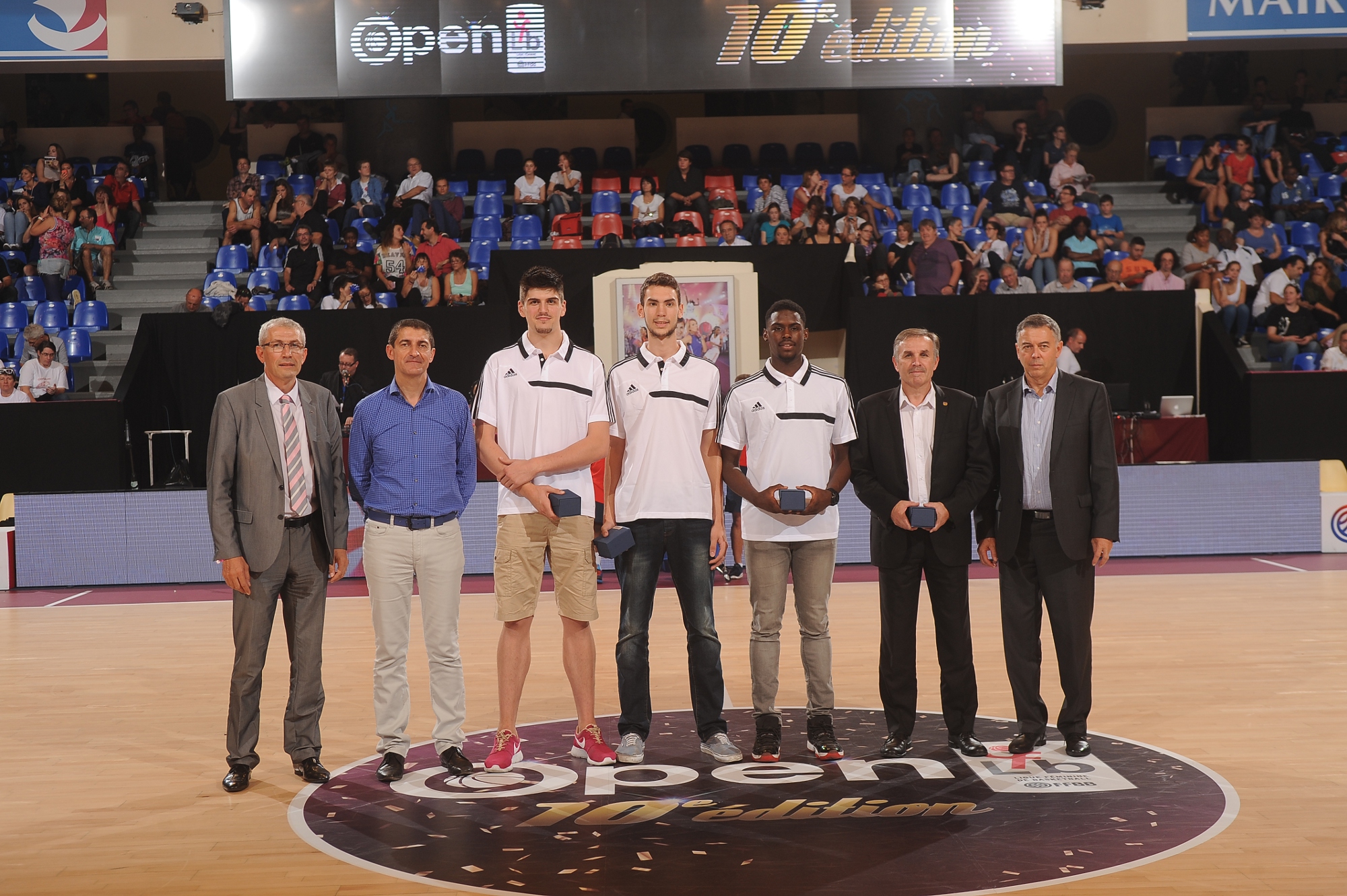 L'Équipe de France U18 de 3X3 ovationnée FFBB