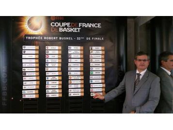 Jean-Pierre Hunckler a effectué le tirage au sort de la Coupe de France - Photo : JBA