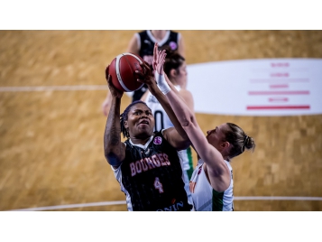 Isabelle Yacoubou et Bourges n'ont laissé aucune chance à Brno - Photo : FIBA