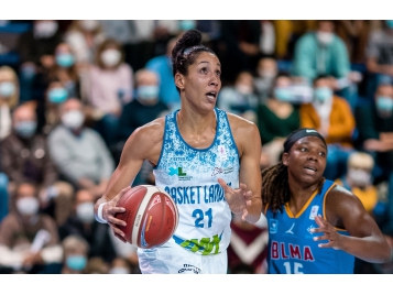 La Canadienne Miranda Ayim a brillé contre Lattes Montpellier - Photo : Julien Bacot