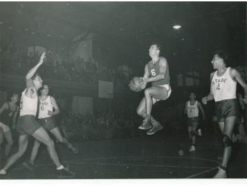 Maurice Desaymonet sous le maillot de Championnet Sports - Photo Musée du Basket