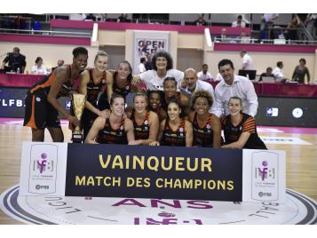 Bourges vainqueur du match des champions 2017 - photo : Bellenger/IS/FFBB