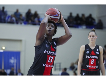 Fati Sacko lors de la saison 2019-2020 avec les Flammes Carolo - Bellenger-Lecocq/IS/FFBB