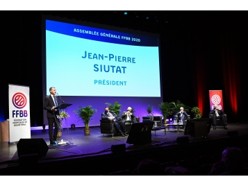 Jean-Pierre Siutat lors de son allocution à l'Assemblée Générale - Bellenger/IS/FFBB Jean-Pierre Siutat