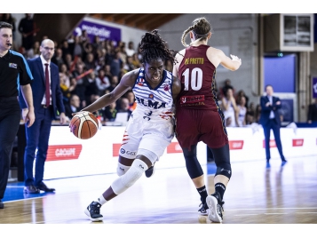 Ornella Bankolé, meilleure marqueuse du BLMA avec 25 points - FIBA
