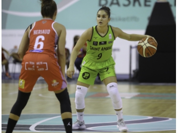 Hortense Limouzin et Saint-Amand réussissent leur début de saison - Bellenger-Lecocq/IS/FFBB