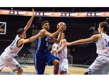 Bathiste Tchouaffe et le CFBB terminent le tournoi avec 2 victoires et 2 défaites - Photo : Euroleague