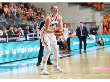 Alexia Chartereau et les Tango reçoivent Ekat au Prado - Photo FIBA