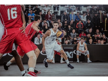 Franck Séguela et les Français tenteront de remporter la Nations League - FIBA