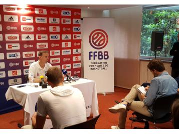 L'ultime point presse de Vincent Collet avant Manille - Photo : Julien Guerineau/FFBB