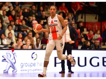 Evelyn Akhator - Photo : Flammes Carolo Basket
