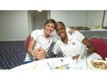 Céline Dumerc et Sandrine Gruda lors du dîner hier soir à Boulazac