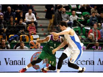 Edwin Jackson et Malaga battus par le Lokomotiv Kuban - Photo : Euroleague Edwin Jackson