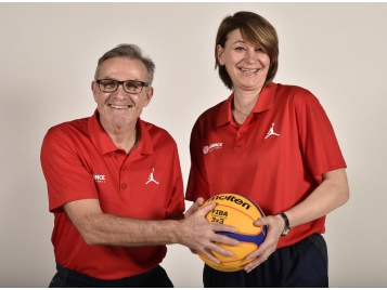 Richard Billant et Anna Kotocova, coaches des Equipes de France 3x3 - Bellenger/IS/FFBB