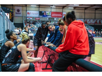 Les Flammes Carolo sont invaincues en Eurocoupe - FIBA