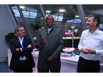 Jacques Cachemire en 2019 entouré de Jean-Pierre Hunckler et Jean-Pierre Siutat - Bellenger/IS/FFBB