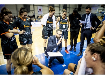La poursuite de l'aventure européenne des Flammes Carolo ne dépend pas que d'elles - FIBA