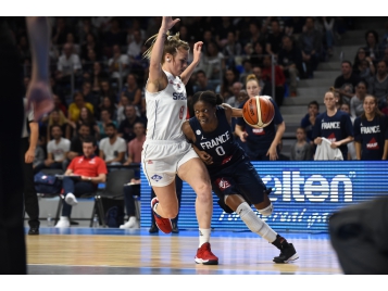 Olivia Epoupa et les Bleues s'inclinent face à la Serbie dimanche soir 83-90