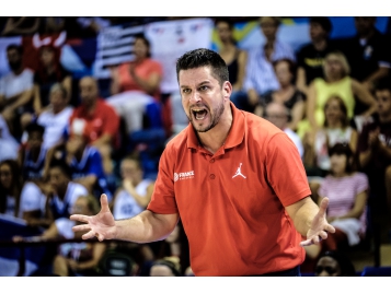 En 2019, Arnaud Guppillotte sera le coach des U18 féminine - Photo : FFBB