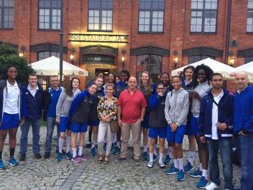 Dernière photo des U18 en Pologne - Photo : FFBB