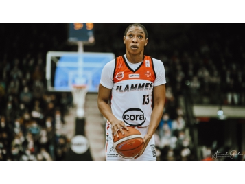 Evelyn Akhator, valeur sûre des Flammes - photo : Arnaud Gratia