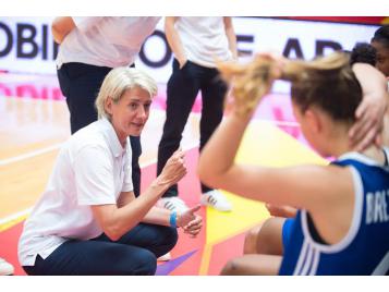 Cathy Melain vivra sa première expérience de coach pro à Basket Landes - Photo : FIBA