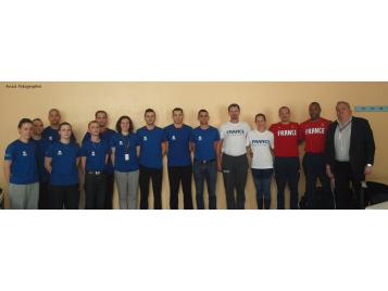 Le groupe arbitres et leurs cadres - Photos : Anaïs Fotographie