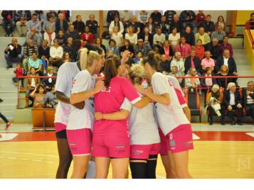 Charnay Basket Bourgogne Sud après sa victoire face à Reims