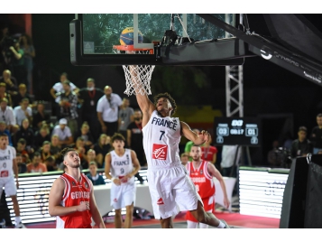 Sya Plaucoste et les Bleus argentés - Photo : FIBA