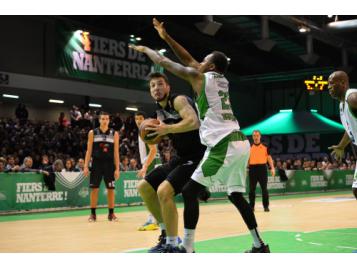 Joffrey Lauvergne face à Nanterre