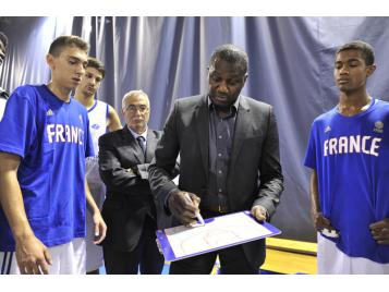 Jean-Aimé Toupane continue les ajustements à moins de 15 jours du début de l'Euro U20 - Photo : Bellenger/IS/FFBB Jean-Aimé Toupane