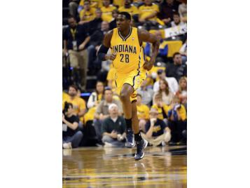 Ian Mahinmi et les Pacers sont désormais à 1-1 dans leur série face au Heat - Photo PresseSports/Mounic