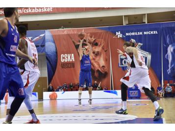 Nando De Colo avec le CSKA Moscou - Photo : Bellenger/IS/FFBB Nando De Colo