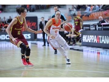 Sarah Michel et Bourges peuvent prendre la 2ème place - FIBA
