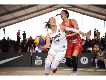 Lisa Berkani lors de la Nations League U23 en 2018 - Photo : FIBA