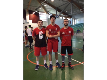 Les vainqueurs du 1er Tour de la Coupe 3x3 du 64, l'équipe Trust the Process.