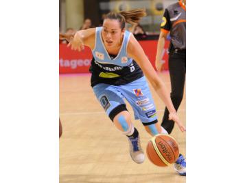 13 points, 8 rebonds, 7 passes décisives et 8 interceptions pour la polyvalente Sarah Michel 13 points, 8 rebonds, 7 passes décisives et 8 interceptions pour la polyvalente Sarah Michel