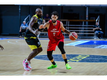 File:Match Basketball Metropolitans 92 x JL Bourg Palais