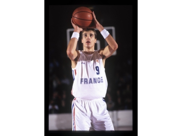 En 1994 sous le maillot de l'Equipe de France - JF Mollière/FFBB
