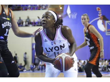 Clarissa Dos Santos (Lyon) - Bellenger-Lecocq/IS/FFBB