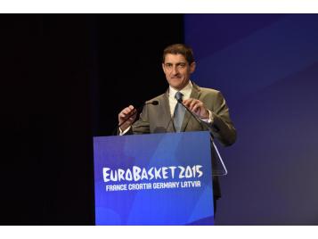 Jean-Pierre Siutat lors du tirage au sort de l'EuroBasket 2015 - Bellenger/IS/FFBB Jean-Pierre Siutat