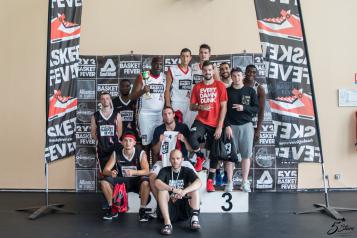 Les vainqueurs et les finalistes du tournoi Basket Fever 3x3